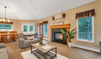 125 Deer Ridge Dr, Barrington, NH 03825