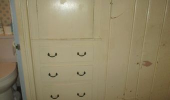 612 Liberty St, Alma, MI 48801