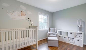 8217 CINDY Ln, Bethesda, MD 20817