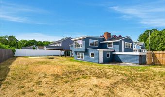 25 Stoneham St, Cranston, RI 02920