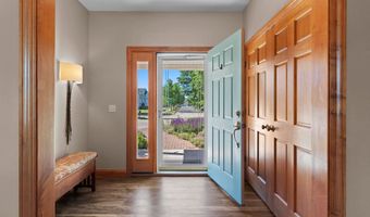 1900 E ORCHARD BLOSSOM Dr, Appleton, WI 54915