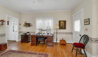 19 Church St, Alton, NH 03809