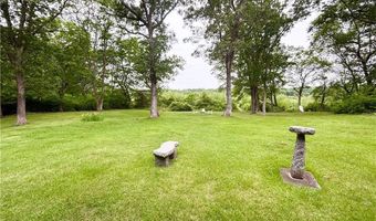 10 Lakeside Dr, Charlestown, RI 02813