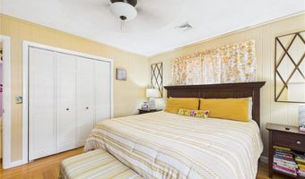 30 Alvin St, Warwick, RI 02886