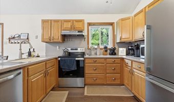 10 Lenape Trl, Albrightsville, PA 18210