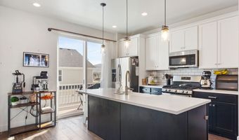 1056 W PAINTED HORSE Ln, Bluffdale, UT 84065