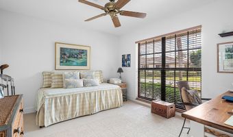 481 Forestview Dr, Atlantis, FL 33462