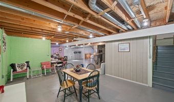 920 Robin Cir, Altoona, IA 50009