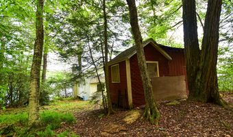 18 Osceola Dr, Becket, MA 01223