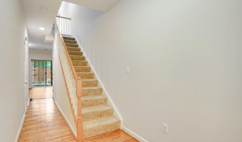 6490 TAYACK Pl, Alexandria, VA 22312