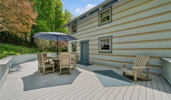 24 McCullough Hill Rd, Amity, PA 15311