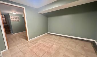 4816 DODSON Dr, Annandale, VA 22003