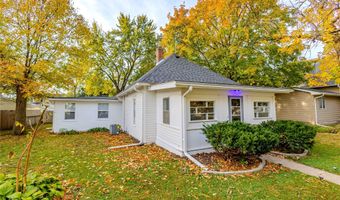 815 Grove St, Adel, IA 50003