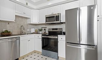 320 W. 2nd 412, Boston, MA 02127