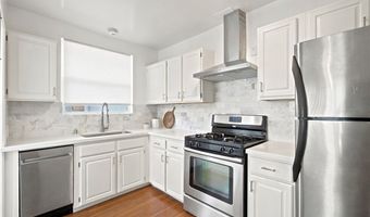 11822 Exposition Blvd, Los Angeles, CA 90064