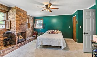 300 Greenville St, Abbeville, SC 29620