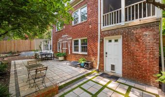 5706 9TH Rd N, Arlington, VA 22205