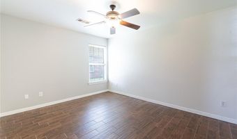 2001 Yukon Dr, Barling, AR 72923