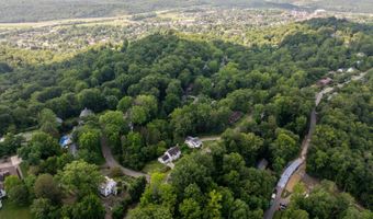 1 Northwood Dr, Athens, OH 45701