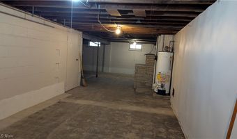2921 Center Rd, Ashtabula, OH 44004