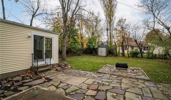 66 Bissell Dr, Amherst, NY 14226