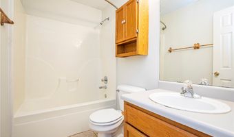2513 4th St, Bentonville, AR 72712