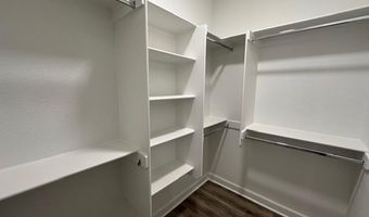 1104 Duke Dr, Bauxite, AR 72011