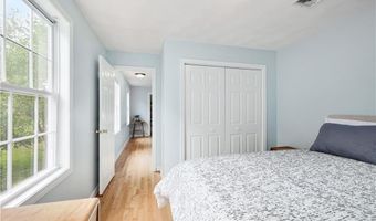 364 Orchard Woods Dr, North Kingstown, RI 02874