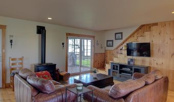 23 Mud Pt S, Alburgh, VT 05440