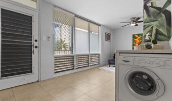 929 Ahana St 201, Honolulu, HI 96814