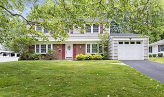 150 Idlebrook Ln, Aberdeen, NJ 07747