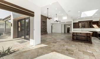 2208 N SAGEBRUSH Ln, Carefree, AZ 85377