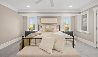 132 S GARFIELD St, Arlington, VA 22204