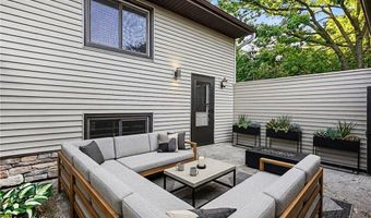7402 Germane Trl, Apple Valley, MN 55124