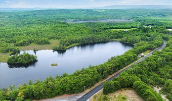 915 Augusta Rd, Belgrade, ME 04917