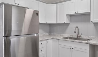 2098 KINOOLE St, Hilo, HI 96720
