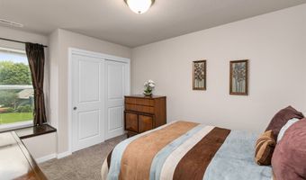 1605 2nd St NW, Altoona, IA 50009