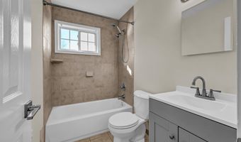 113 Park Ave 20, Danbury, CT 06810