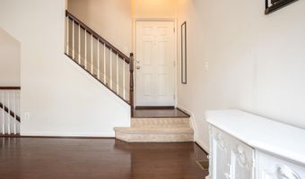 42243 CANARY GRASS Sq, Aldie, VA 20105