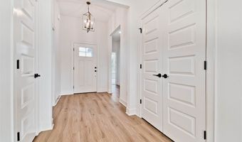 28 Kirkcolm Dr, Bella Vista, AR 72715
