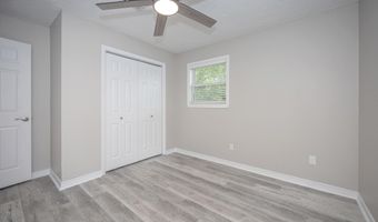 206 Beverly Dr, Ocean Springs, MS 39564