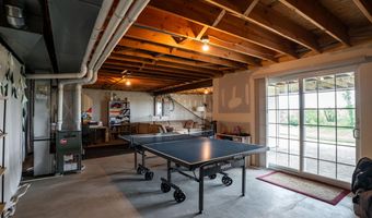 8866 Deer Run Dr, Allenton, WI 53002