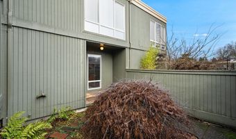 1653 NW MIDLAKE Ln, Beaverton, OR 97006