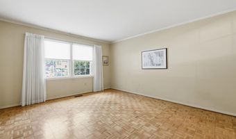 8350 GLASTONBURY Ct, Annandale, VA 22003