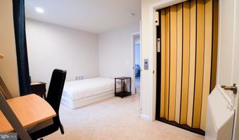 42577 SUNSET RIDGE Sq, Ashburn, VA 20148