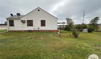 131 S 1st St W, Baker, MT 59313