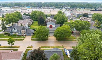 1023 W RIDGEVIEW Dr, Appleton, WI 54914