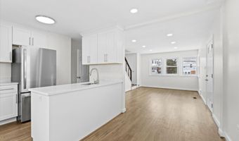 6913 WESTHAMPTON Dr, Alexandria, VA 22307