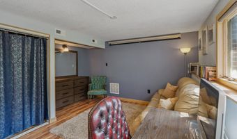4 E Curran Dr, Absecon, NJ 08201