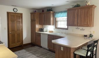 223 Coronet St, Angola, IN 46703